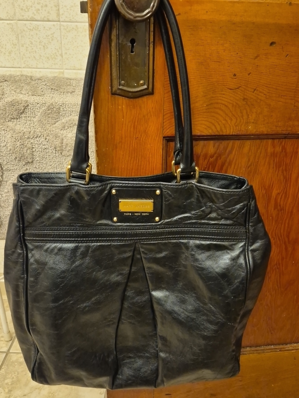 Marc jacobs paris new york Black Leather Tote large  Bag with Gold Plate